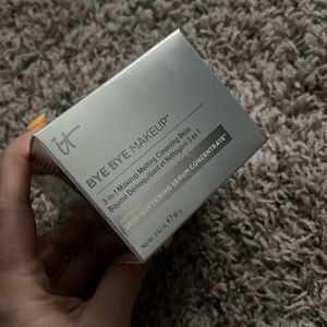 NEW IN BOX, IT Cosmetics Bye Bye Makeup 3-in-1 Makeup Melting Cleansing Balm